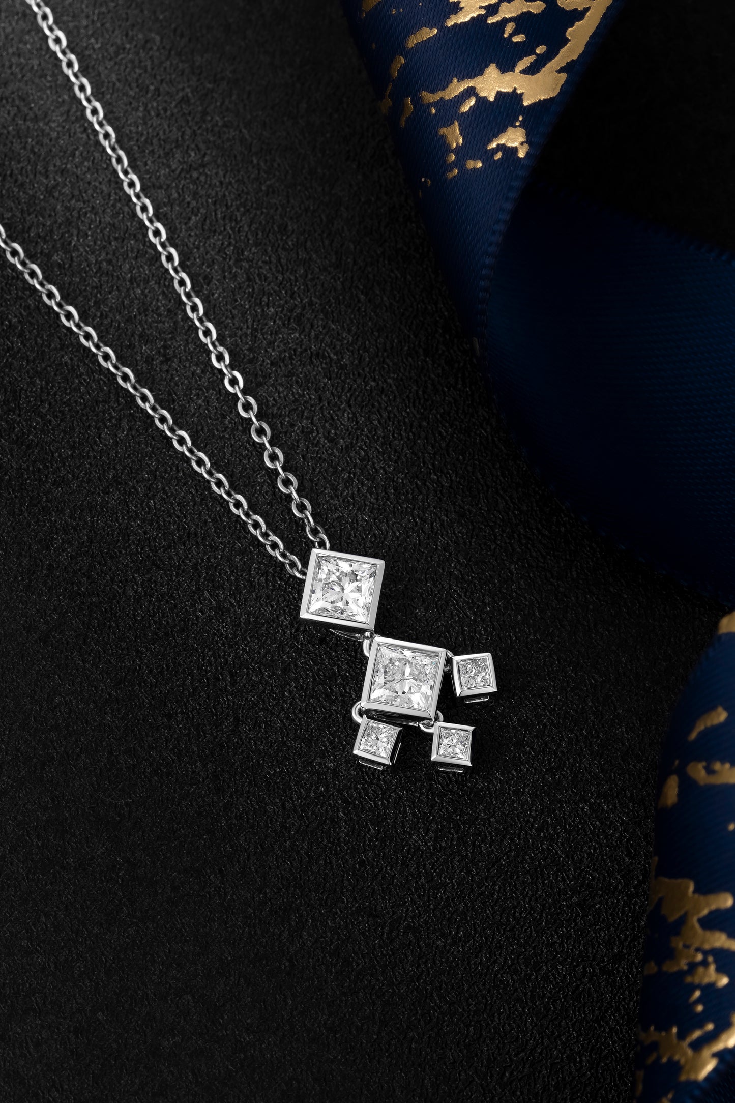 Lab Grown Diamond Pendant-ZBP0041