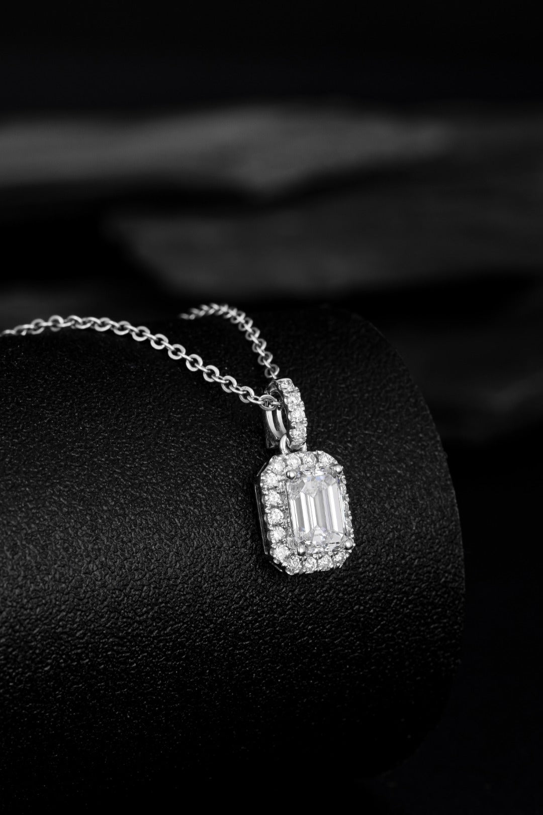 Lab Grown Diamond Pendant-ZBP0023