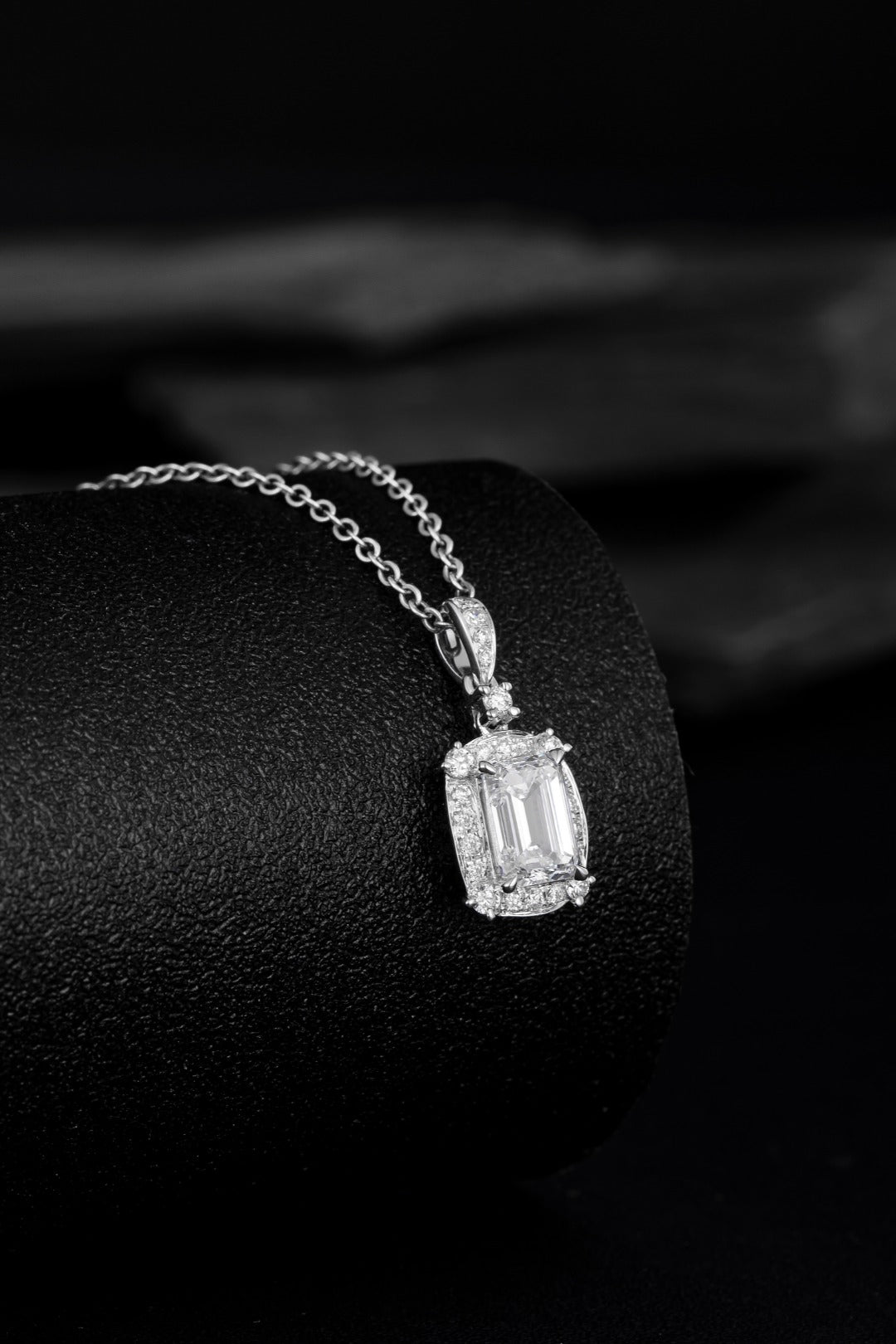 Lab Grown Diamond Pendant-ZBP0025