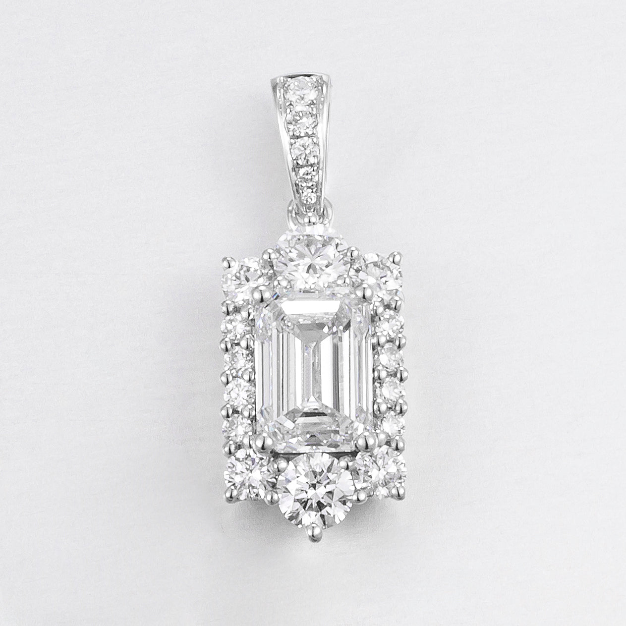 Lab Grown Diamond Pendant-ZBP0027