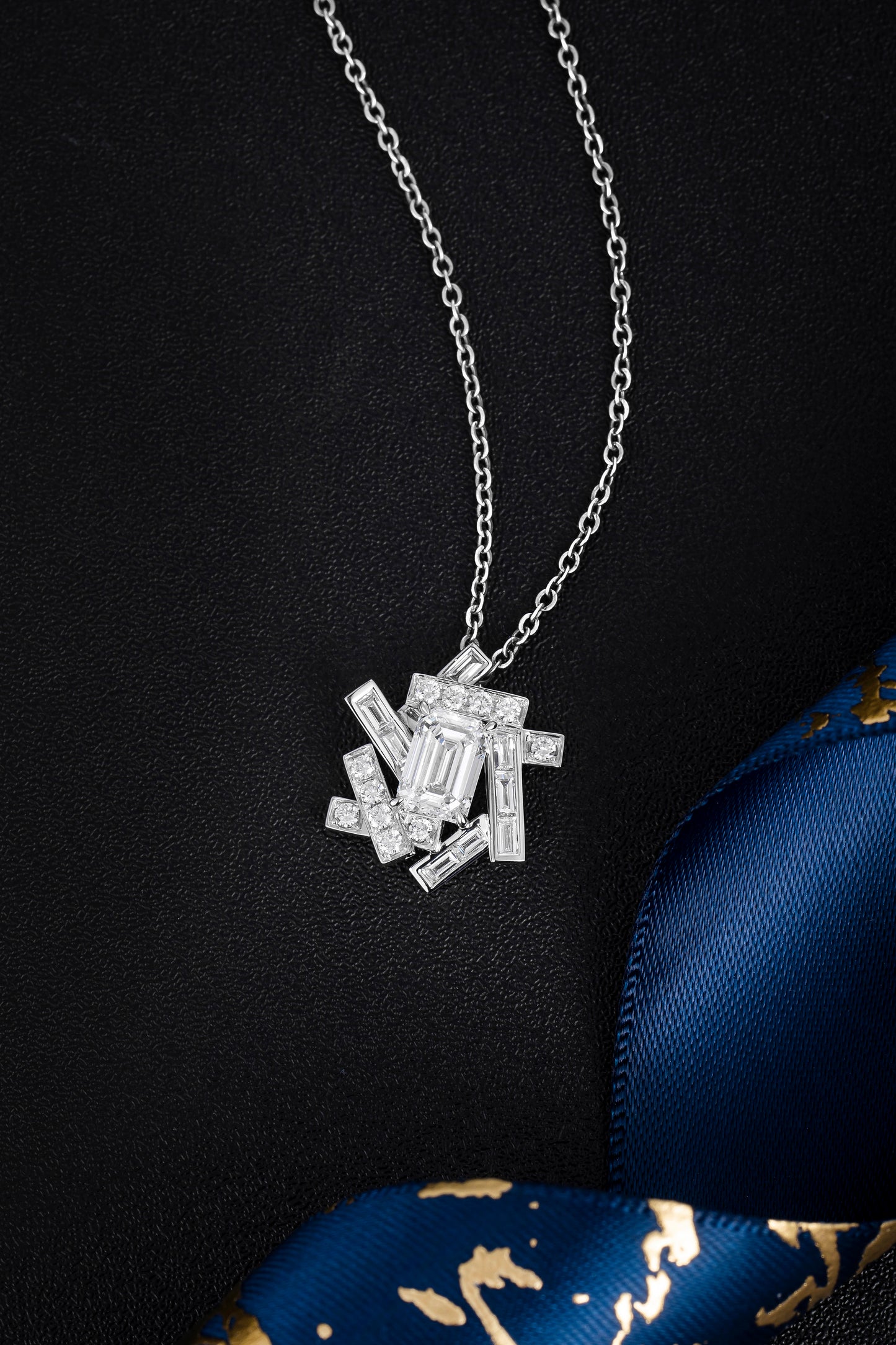 Lab Grown Diamond Pendant-ZBP0028