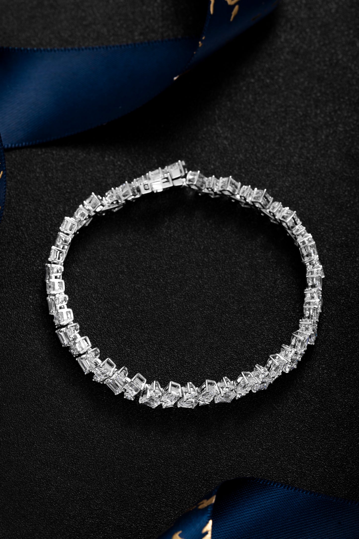 Lab Grown Diamond Bracelet-ZBB0015-3*4