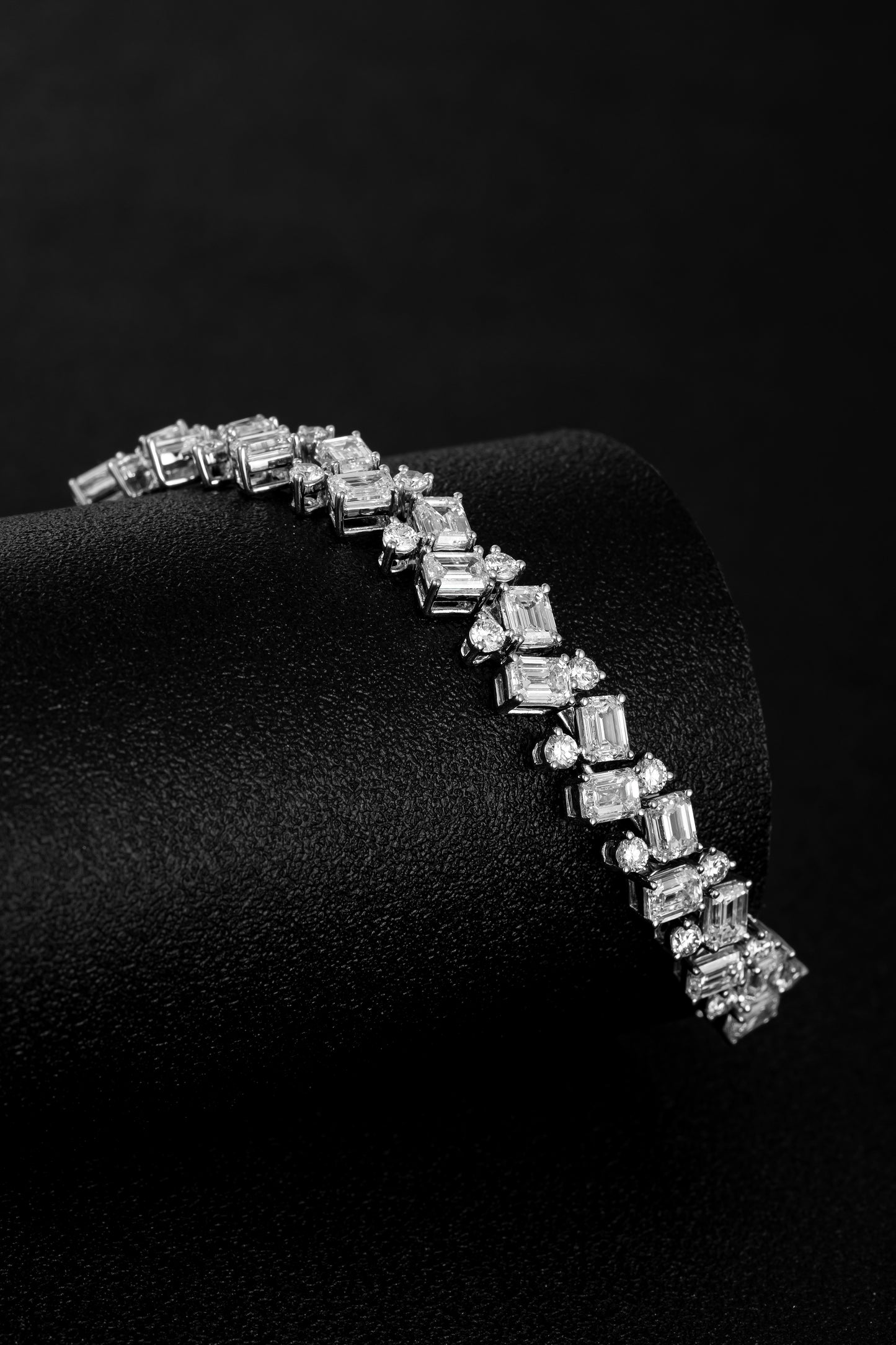 Lab Grown Diamond Bracelet-ZBB0015-3*4