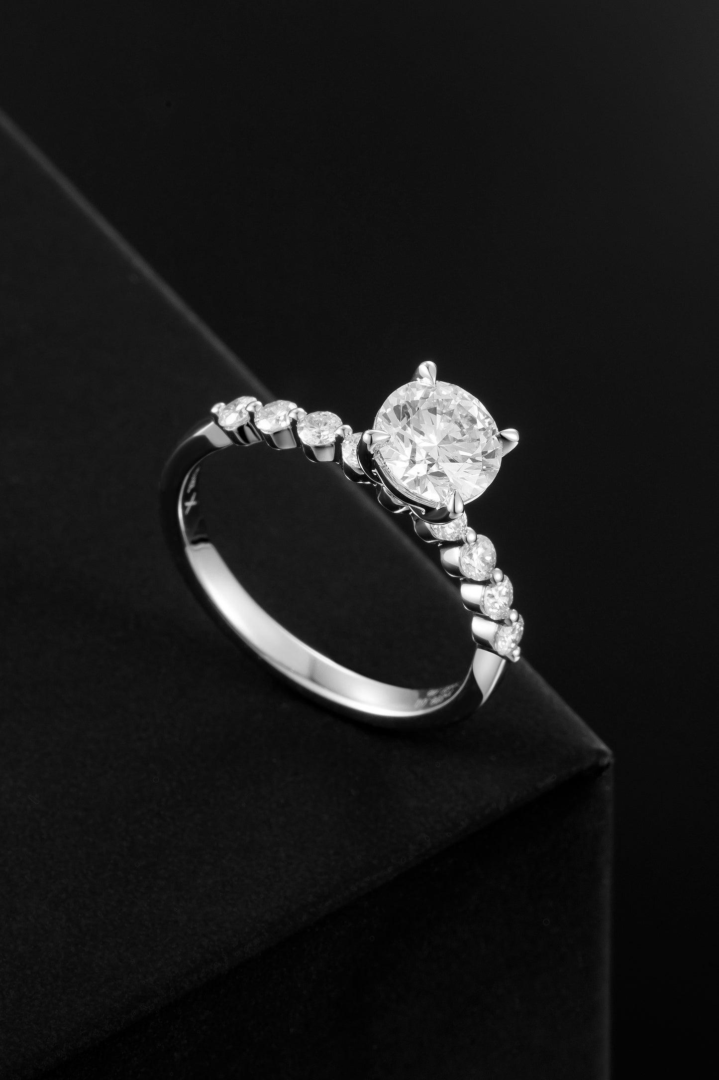 Lab Grown Diamond Ring-ZBR0008