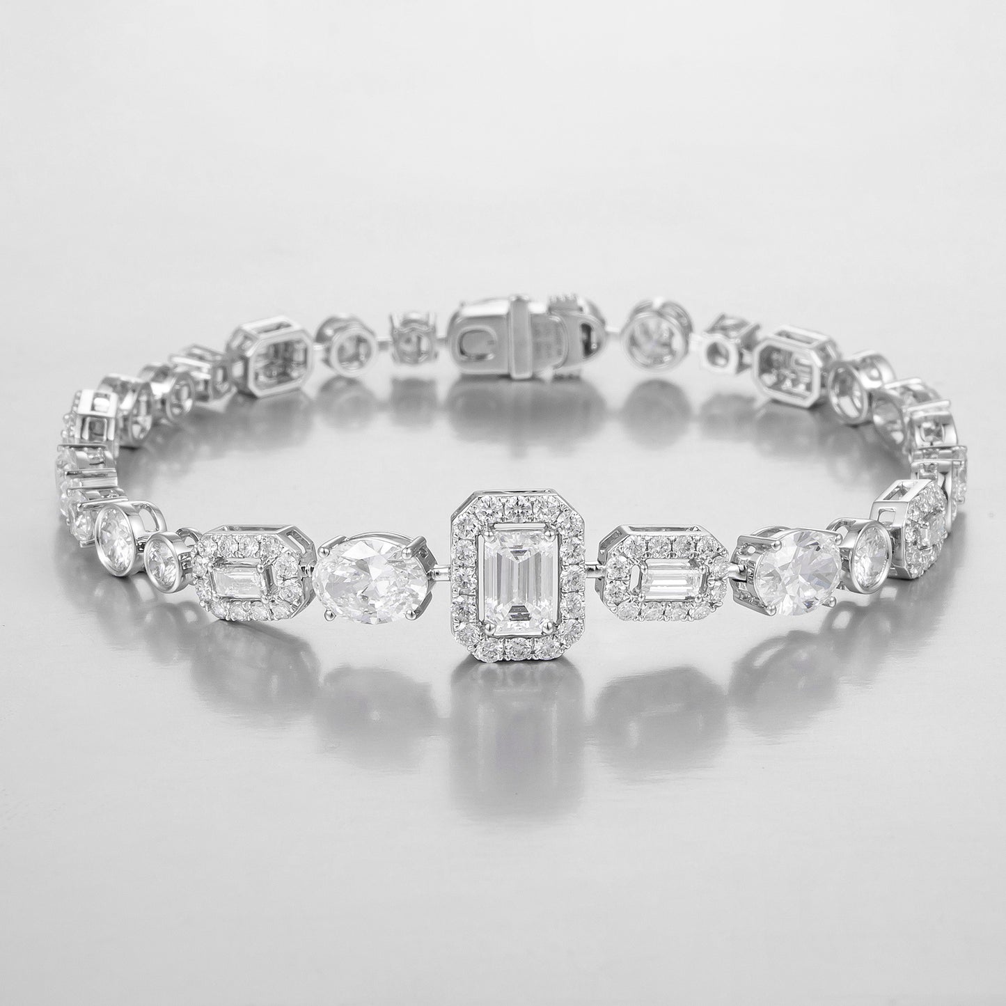 Lab Grown Diamond Bracelet-ZBB0091