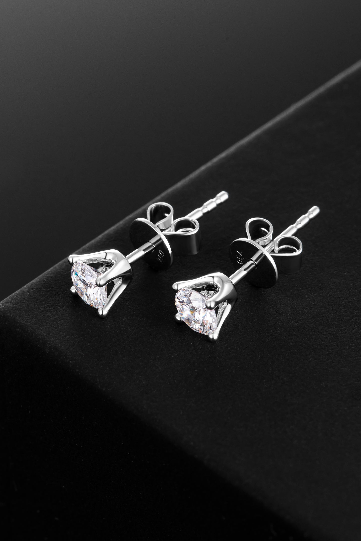 Lab Grown Diamond Earring-ZBE0029