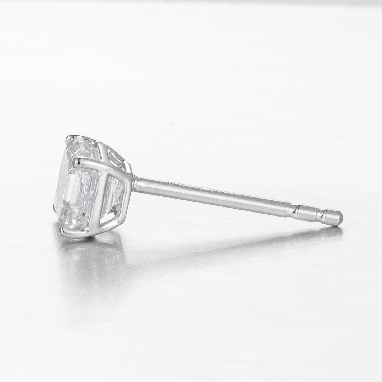 Lab Grown Diamond Earring-ZBE0100